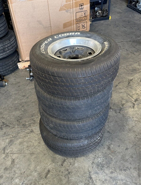 Tire Cooper Cobra Radial G/T 225/70R14 98T (RWL) AS All Season A/S with wheels