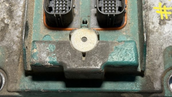 VOLVO ECM 20814642 P02 D12 Diesel Engine Computer Module OEM - Image 5