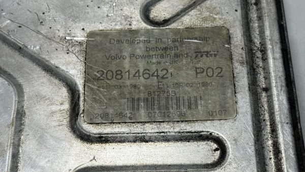 VOLVO ECM 20814642 P02 D12 Diesel Engine Computer Module OEM - Image 7