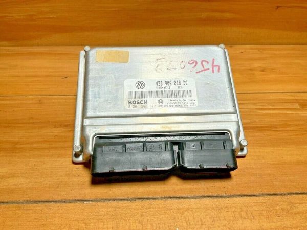 VW PASSAT AWM 1.8T ECM P/N: 4B0906018DQ OEM 0261208527 OEM