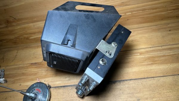Vintage President Teddy R 40 channel AM mobile CB radio Retro 1977-78 w/ Antenna - Image 9