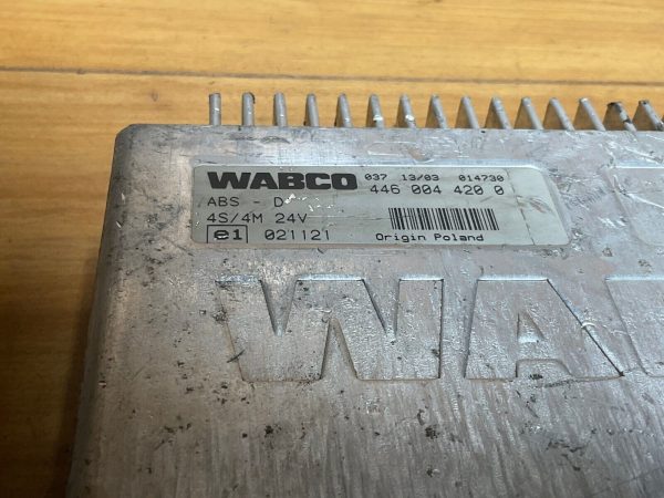 Wabco 4460044200 ABS System Module 446 004 420 0 - Image 3