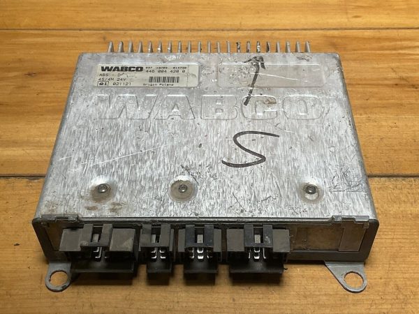 Wabco 4460044200 ABS System Module 446 004 420 0